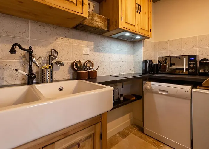 Le Secret De La Taverne - Netflix/wifi - Chasse Aux Tresor A L'interieur Apartment